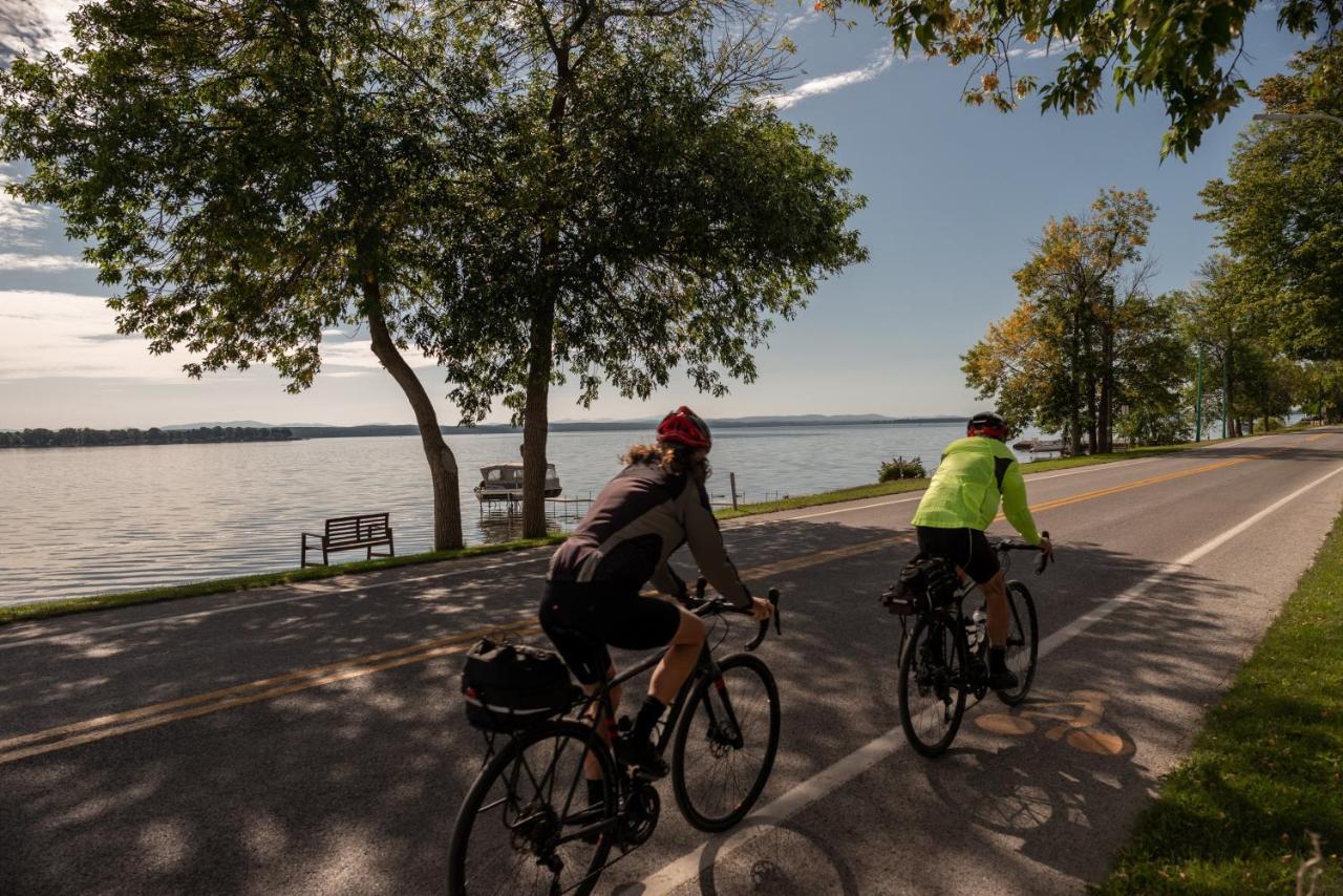 La Cache Du Lac Champlain Venise-en-Québec 외부 사진